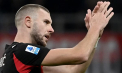 Pavlovic aduce victoria pentru Milan într-un meci tensionat cu Roma - VIDEO