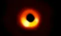 O gaură neagră supermasivă a înghițit o stea uriașă. Erupția a fost de 10 trilioane de ori mai luminoasă decât Soarele
