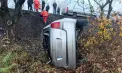 Accident cumplit la Ocnița. O persoană a decedat pe loc, iar șoferul, care este polițist de frontieră, a ajuns în stare gravă la spital, după ce mașina în care se aflau s-a lovit de un copac - VIDEO