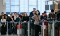 Haos pe aeroporturile americane: criza bugetară federală paralizează traficul aerian, mii de zboruri anulate și întârzieri record în marile orașe - VIDEO