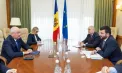 Premierul, la discuții cu șeful BERD în Moldova: A fost examinat mersul proiectelor implementate cu sprijinul Băncii, ce vizează reabilitarea drumurilor și sporirea securității energetice - FOTO