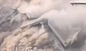 Tragedie evitată la limită în China: un pod de peste 750 de metri s-a prăbușit la câteva zile după ce inginerii au avertizat asupra riscului de deformare a solului - VIDEO