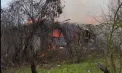 O casă a luat foc, la Hîncești: A ars complet. Imagini de la locul incendiului - FOTO