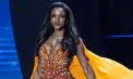 Ghinion pentru Miss Jamaica, în timpul rundei preliminare pentru Miss Universe. În timpul probei de defilare în rochii de seară, tânăra a căzut de pe scenă și a fost scoasă pe o targă - VIDEO
