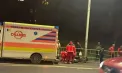 Accident violent la Vatra. O femeie a ajuns la spital după ce a fost lovită de o mașină în timp ce traversa strada regulamentar - FOTO