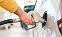 După mai multe scumpiri, carburanții se ieftinesc. Noile prețuri stabilite de ANRE pentru benzină și motorină - FOTO