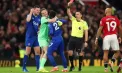 Situație incredibilă pe Old Trafford! A fost eliminat după ce și-a lovit propriul coechipier