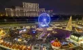 Atmosfera magică a Crăciunului cuprinde planeta: metropolele își aprind luminile, Budapesta își face transportul festiv, iar Vaticanul ridică un brad impresionant de 25 de metri - VIDEO