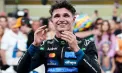 Lando Norris sărbătorit acasă la McLaren cu aplauze, confeti și urale după ce a adus primul titlu mondial pentru echipa britanică după 17 ani - VIDEO