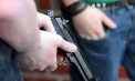 Reguli mai stricte pentru achiziția și deținerea armelor: Noi măsuri pentru prevenirea incidentelor de securitate