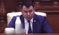 Cu lapte și brânză în Parlament. Gest de protest din partea lui Vasile Costiuc. Ce a solicitat deputatul - VIDEO