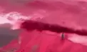 Fenomen natural spectaculos pe insula Ormuz: marea s-a colorat în roșu intens. Imaginile au devenit virale - VIDEO
