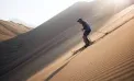 Un francez stabilește record mondial schiind cu peste 120 km/h pe nisip, demonstrând că adrenalina nu ține cont de zăpadă - VIDEO