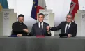 Zelenski, Macron și Starmer au semnat la Paris o declarație privind desfășurarea forțelor multinaționale în Ucraina - VIDEO