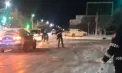 Carabinierii în acțiune: Au pus mâna pe lopată și au sărit în ajutorul șoferilor blocați din cauza ghețușului - VIDEO