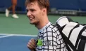 Kazahul Alexander Bublik continuă să fie revelația din tenisul mondial. Aflat în afara primilor 80 din lume acum 10 luni, Bublik intră acum în top 10 ATP - VIDEO