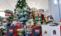 Solidaritate prin lectură: A patra ediție a campaniei „Biblioteca de sub brad” adună circa 8.000 de volume pentru școli, grădinițe și centre sociale