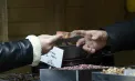 Record de scumpiri în Bulgaria după trecerea la euro. Pâinea și produsele de bază aproape s-au dublat în doar 48 de ore
