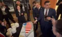 George Simion, filmat în timp ce taie un tort în forma Groenlandei, „învelit” în steagul SUA. Cum explică momentul liderul AUR - VIDEO
