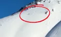 Un schior canadian a declanșat din greșeală o avalanșă care aproape i-a costat viața. Momentul, surprins de un martor - VIDEO