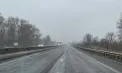 Se circulă în condiții de ceață și polei pe drumurile naționale din țară, iar carosabilul rămâne a fi lunecos. AND: „Evitați deplasările neesențiale” - VIDEO