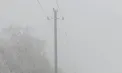 Atenție, consumatori: Vântul puternic și depunerile de gheață pe conductoarele liniilor electrice creează avarii. Anunțul Premier Energy - VIDEO