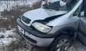 Accident tragic la Fălești. Un polițist a murit, după ce s-a izbit cu mașina într-un copac în timp ce se deplasa spre serviciu. Soția lui, descarcerată din automobil - FOTO