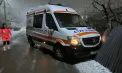 Noapte albă pentru salvatori. Mai multe mașini au rămas blocate din cauza ghețușului, iar o ambulanță a ajuns într-un gard, la Stăuceni