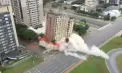 Unul dintre cele mai cunoscute hoteluri din capitala Braziliei a fost demolat printr-o prăbușire controlată - VIDEO