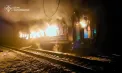 Tren de pasageri, cu peste 200 de oameni în el, în flăcări după un bombardament cu drone al rușilor, în Harkov. Bilanțul victimelor - FOTO/VIDEO