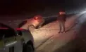 Un automobil a derapat de pe șosea la Strășeni. Polițiștii au intervenit - VIDEO