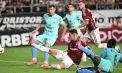 Rapid București a ratat șansa de a urca pe prima treaptă a podiumului din Superliga României, cel puțin pentru o zi. Universitatea Cluj a produs surpriza și a învins giuleștenii - VIDEO