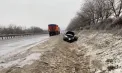 Accident tragic la Orhei: Un bărbat a murit, după ce s-a ciocnit cu mașina de un camion și a ajuns într-un șanț. Poliția vine cu detalii 