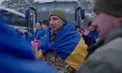 Imagini cu primul schimb de prizonieri între Rusia și Ucraina după 5 luni: 314 persoane eliberate în urma negocierilor de la Abu Dhabi -VIDEO