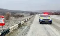 Circulația pe drumurile din țară se desfășoară în condiții de iarnă. Transportul de mare tonaj și autobuzele și-a reluat deplasarea