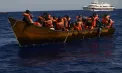 O barcă cu migranți s-a răsturnat în Marea Mediterană: 53 de oameni au murit sau sunt dați dispăruți