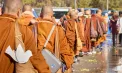 Marș spiritual de 109 zile și 3.200 de kilometri: călugării budiști traversează statele americane și ajung la Memorialul Lincoln pentru a transmite un mesaj de pace și compasiune - VIDEO