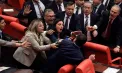 Parlamentul turc din Ankara, scena unui conflict violent între guvern și opoziție: Deputați se împing și se lovesc în timpul sesiunii care urma să valideze numirea controversatului ministru al Justiției - VIDEO