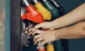 Carburanții continuă să se ieftinească. Noile prețuri stabilite de ANRE pentru benzină și motorină - FOTO