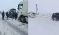 Vremea rea dă bătăi de cap șoferilor. Mai multe mașini și camioane au rămas blocate din cauza zăpezii. Polițiștii intervin pentru tractare în mai multe raioane - FOTO/VIDEO