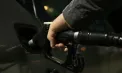 Carburanții continuă să se scumpească. Noile prețuri stabilite de ANRE pentru benzină și motorină - FOTO