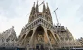 Moment istoric la Barcelona: catedrala Sagrada Familia a atins înălțimea maximă odată cu montarea ultimei piese a crucii din turnul central. Câți metri are - VIDEO
