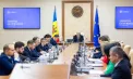 Ședința Guvernului. Proiectul de lege privind rambursarea accizei la carburanți pentru agricultori, pe ordinea de zi