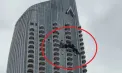 O dronă a Iranului a lovit un bloc cu apartamente de lux din Dubai