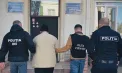 Și-ar fi bătut amicul de păhar până la moarte: Un bărbat din Ștefan Vodă - reținut de polițiști. Câți ani ar putea sta după gratii - VIDEO