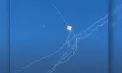 Imagini rare cu Iron Dome în acțiune ziua: O rachetă iraniană, interceptată spectaculos deasupra Israelului - VIDEO