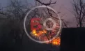 Incendiu puternic de vegetație la Bălți: Flăcările puternice amenință casele din apropiere. Trei echipaje de pompieri au intervenit - VIDEO
