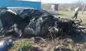 Accident fatal în stânga Nistrului: Două persoane și-au pierdut viața, după ce s-au lovit cu mașina de un copac. Imagini cu impact emoțional - FOTO