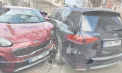 Clipe de groază pe o stradă din Chișinău: o femeie a ajuns la spital după ce și-ar fi pierdut cunoștința și a provocat un accident în lanț – FOTO