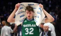 Baschetbalistul Cooper Flagg a intrat în istoria NBA, iar starul Luka Doncic a primit o lovitură grea în cursa pentru finalul sezonului